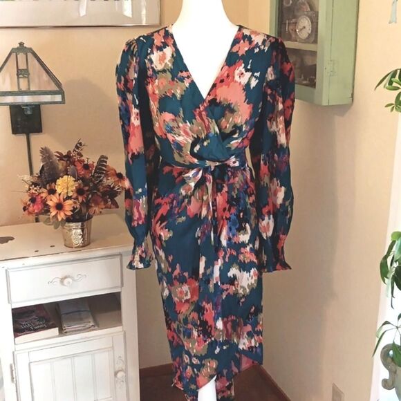 NWT Luxedo Abstrct Print Tulip Dress - Picture 3 of 16